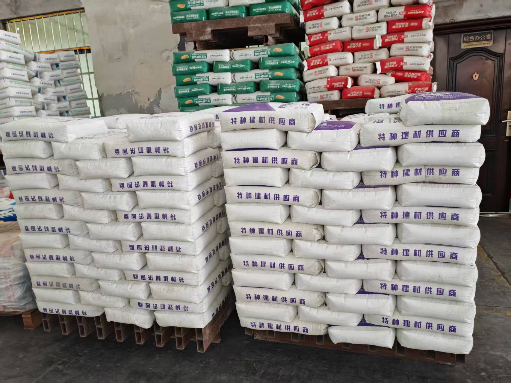 博白拱顶带模注浆料